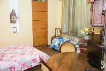 پانسیون Gallery Guest Rooms