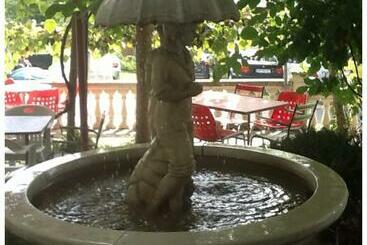Pension Guest House Pizzeria Pazza Da Gianni