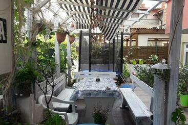 پانسیون Morska Zvezda Guest House