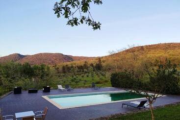 ホテル Quinta Dos Carvalhais   Serra Da Estrela