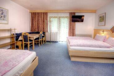 تختخواب و صبحانه Haus Brandner