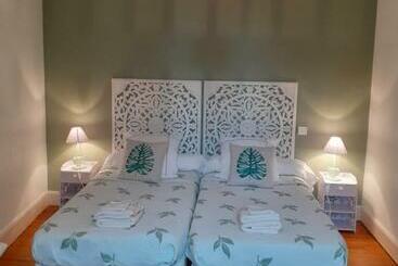 تختخواب و صبحانه Chambre D Hôtes La Tour De Brazalem