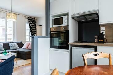 Townhouse Trouville   Appart Hotel & Studios