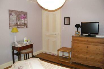 تختخواب و صبحانه Chambre D Hôte Jules & Annette