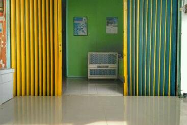پانسیون Crystall Guesthouse