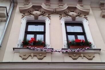 پانسیون Apartmány   Penzion Smetanka