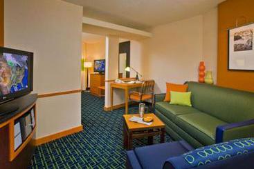 هتل Fairfield Inn & Suites Indianapolis Avon