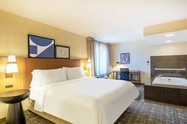 هتل Staybridge Suites Milwaukee Airport South, An Ihg