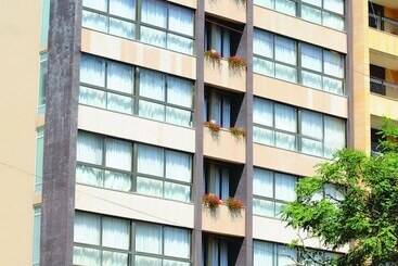 آپارتمان Bliss 3000 Furnished Studios