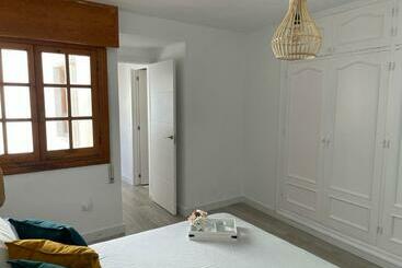 Apartamentos Vela Blanca