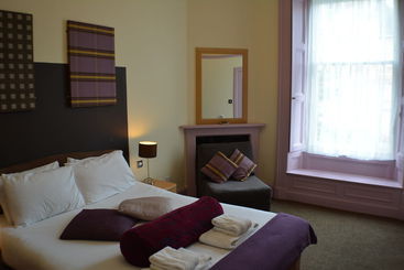 تختخواب و صبحانه Mw Townhouse