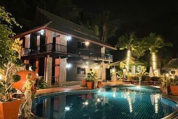 Boomerang Village Resort Kata