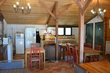 تختخواب و صبحانه Maison D'hôtes La Chouanniere