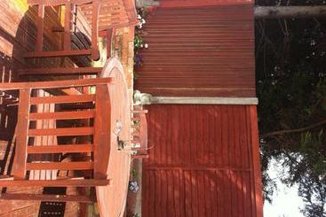 مسافرخانه Aberdeen Guest House