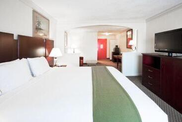 Отель Holiday Inn Express & Suites Florida City Gateway To Keys, An Ihg