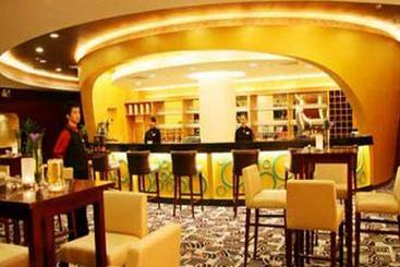 هتل Ramada Plaza Wuxi