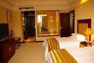 هتل Ramada Plaza Wuxi