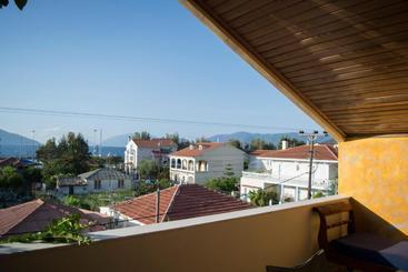 هتل Staggia Studios