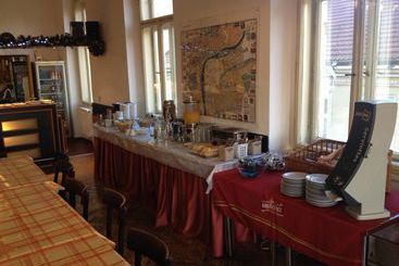Travellers Hostel Dlouha