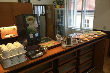 Travellers Hostel Dlouha