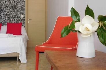 Aeolis Apartments & Studios