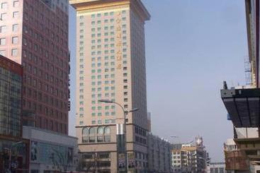 هتل Golden Dome International