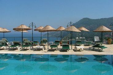 Serena Suites Aparthotel