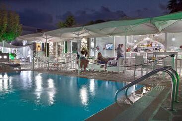 شقة فندقية Zoumis Residence