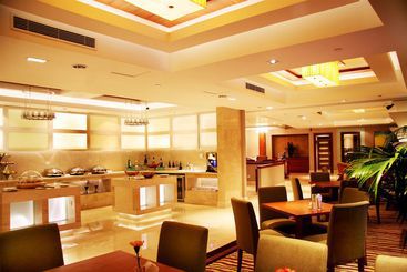 هتل Crowne Plaza Dandong