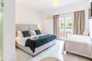 Vergina Studios & Apartments