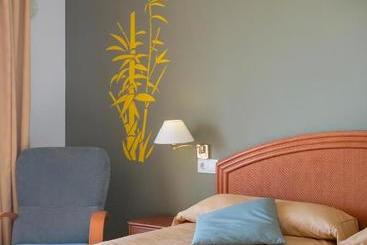 Reumasol Spa & Wellness  & Apartments