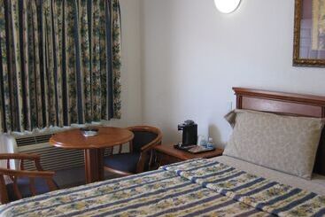 Tower Motel Long Beach