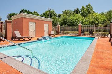 هتل Candlewood Suites Houston Nw  Willowbrook, An Ihg