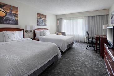 هتل Courtyard By Marriott Princeton