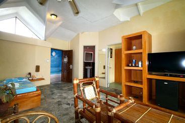 هتل Paradise Bay Beach & Watersport Resort