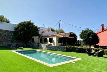 Casa Rural Mi Perlita - Vega de San Mateo