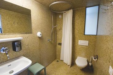 هاستل Auberge De La Sauge