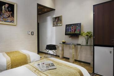 Ferdowsi International Grand Hotel