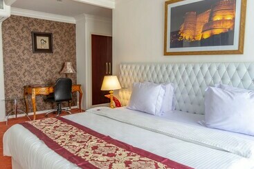 Taj Mahal Apartment Tehran