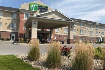 Holiday Inn Express Hotel & Suites Council Bluffs   Convention Center Area, An Ihg