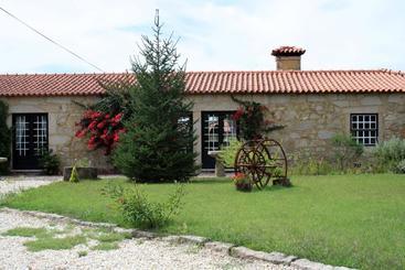 هتل روستایی Quinta Do Sobreiro  Bed&breakfast
