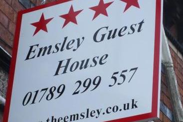 پانسیون Emsley Guest House