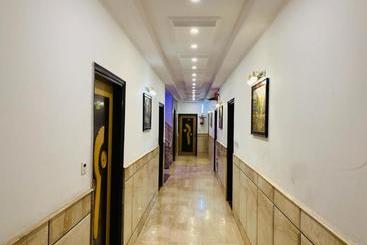 هتل Delhi Heart