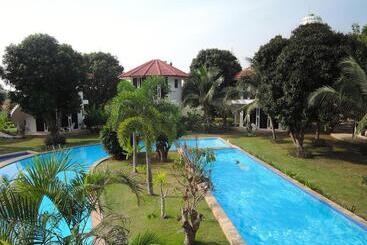 هتل Mango Spa & Resort