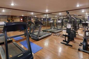 هتل Clarks Inn Airport, Hubli