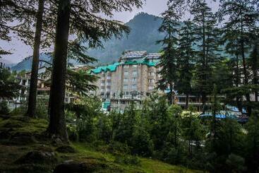 هتل Golden Tulip Manali