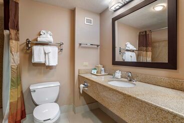 هتل Best Western Chesapeake Bay North Inn