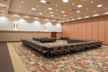 ホテル Holiday Inn Stevens Point   Convention Center, An Ihg