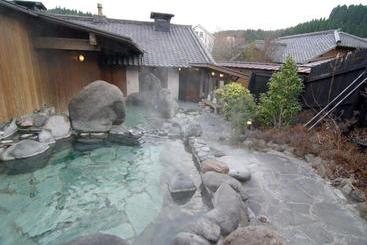 هتل Otasatonoyu Ayanosho