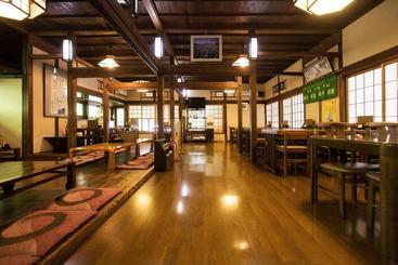 هتل Osawa Onsen Sansuikaku